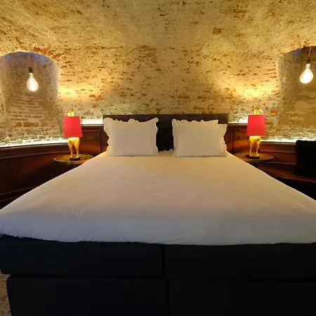 Secret Jacuzzi - Parking Prive Gratuit * Mons