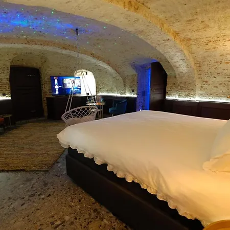 Bed & Breakfast Secret Jacuzzi - Parking Prive Gratuit Mons