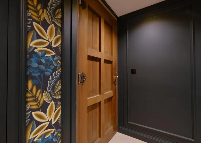 Bed and breakfast Secret Jacuzzi - Parking Privé Gratuit Mons