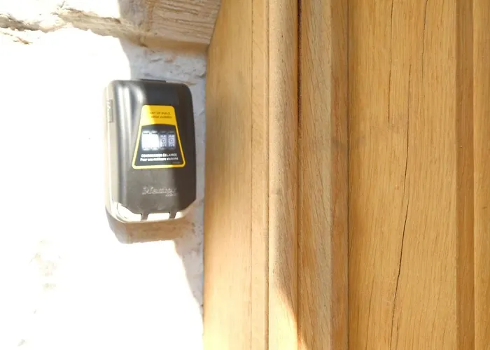 Secret Jacuzzi - Parking Privé Gratuit Bed and breakfast 4*